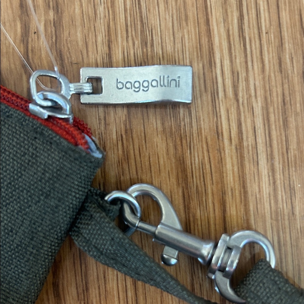 Baggallini Olive Wristlet with orange Trim and Removable Strap - Picture 3 of 8